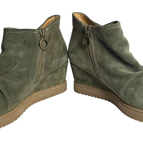 Sofft Siri Green Suede Wedge Boots Size 9.5 - Picture 4 of 5